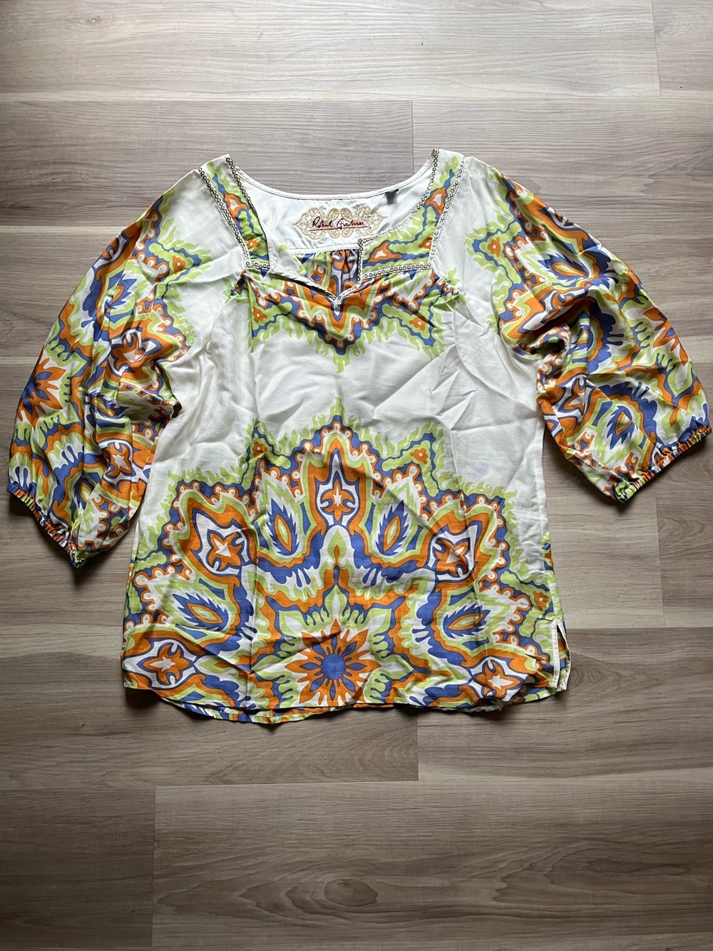Robert Graham Silk Lightweight Blouse White with Orange & Blue Motif size XL